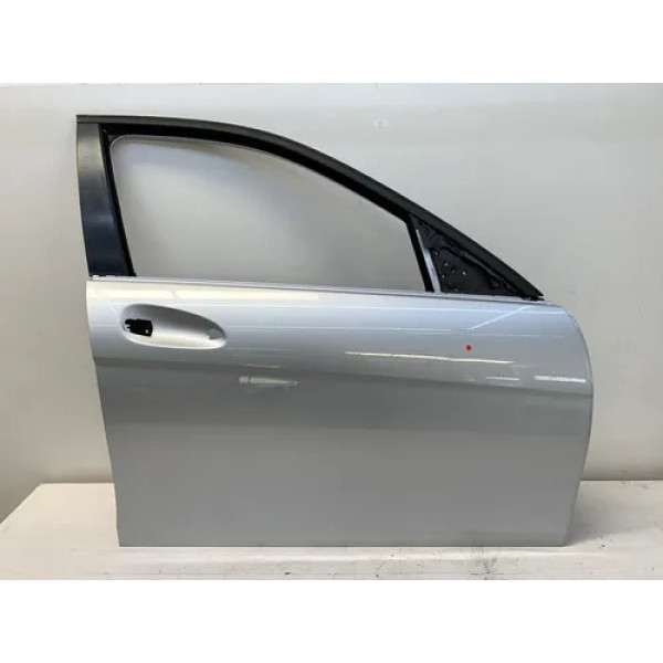 Porta Dianteira Direita Mercedes C180 2011 2012 Detalhe Dianteira Direita Prateado