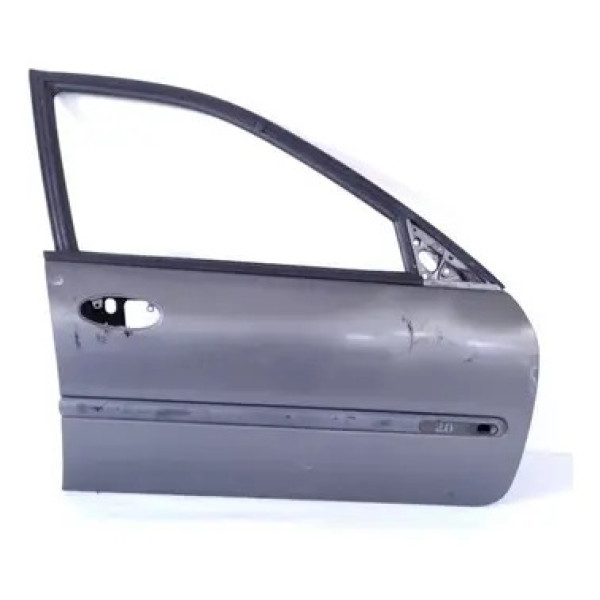 Porta Dianteira Direita Renault Laguna 1995 * Detalhe