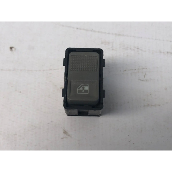 Botão Vidro Traseiro Esquerdo Volkswagen Gol G3 1998 2005