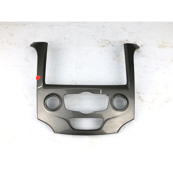 Moldura Multimidia Painel Gm Cruze 2016 2023 Det 13393819 Prateado