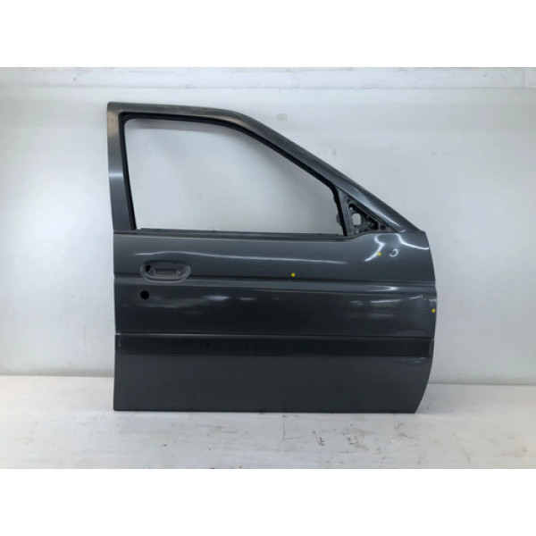 Porta Dianteira Direita Escort 4 Portas 1997 2003 Detalhe Dianteira Direita Cinza