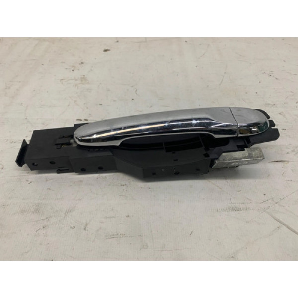Maçaneta Externa Dianteira Direita Nissan Versa 2015 2019 Preto Dianteira