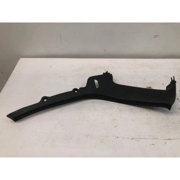 Acabamento Interno Esquerdo Coluna Volvo V70 2000 2006 Det