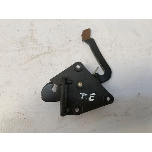 Trava Banco Traseira Esquerda Peugeot 106 2 Portas 1994 1996