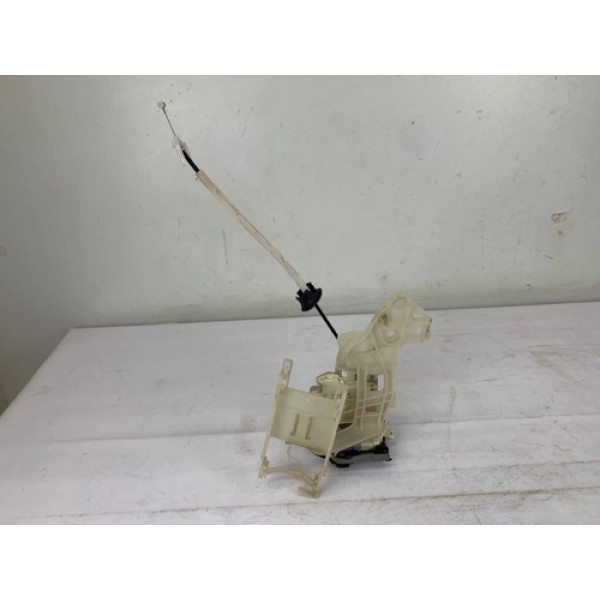 Fechadura Porta Dianteira Direita Porsche Cayenne 2011 2014