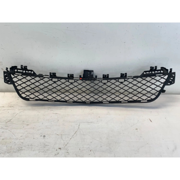 Grade Para Choque Mercedes C180 2011 2012 A2048850624 Det Preto Natural