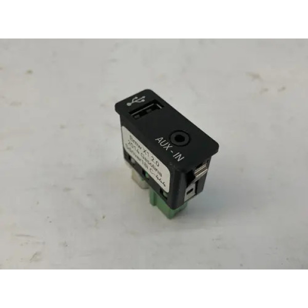 Tomada Usb Auxiliar Bmw X1 2010 2015 Preto