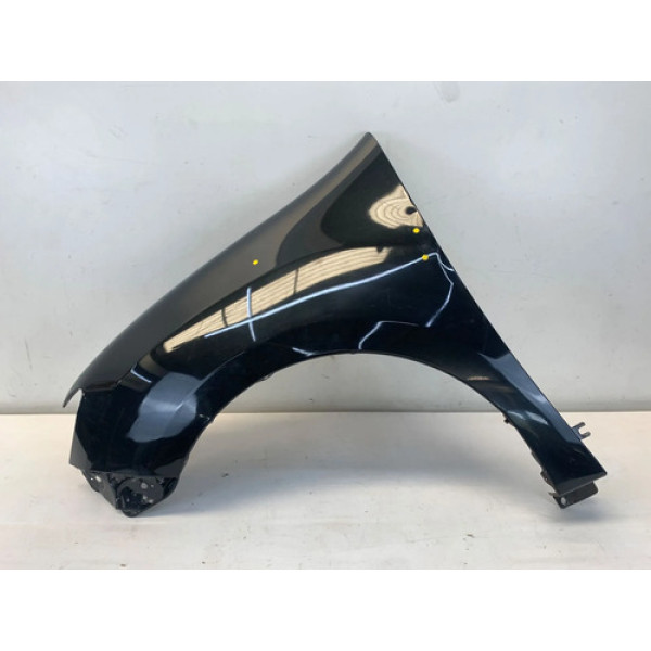 Para Lama Esquerdo Renault Sandero 2014 2019 Detalhe