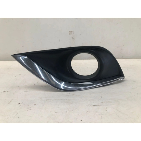 Moldura Esquerda Farol Milha Nissan Versa 2015 2019 Preto Esquerdo