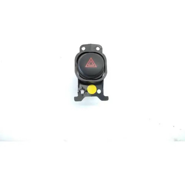 Botão Pisca Alerta Nissan Frontier 2014 * Detalhe