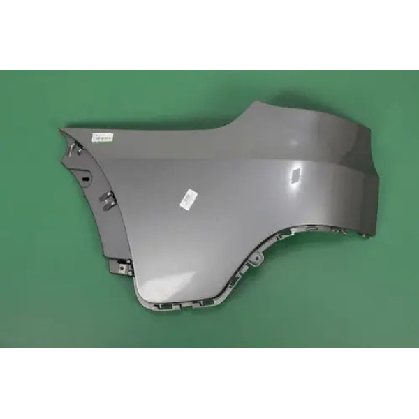 Painel Lateral Esquerdo Do Para-choque Traseiro Bmw X5 200