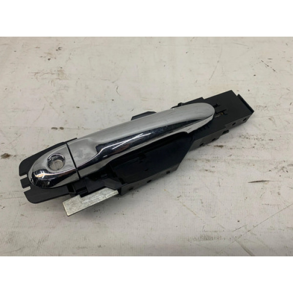 Maçaneta Externa Dianteira Esquerda Nissan Versa 2015 2019 Preto Dianteira