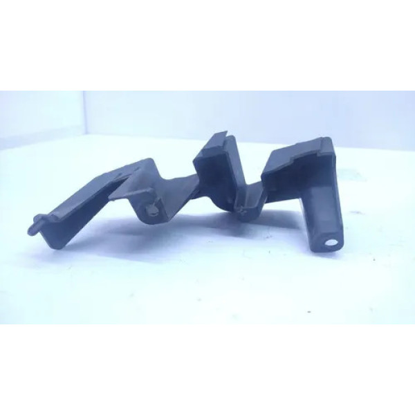 Suporte Farol Dianteiro Esquerdo Freelander 1 * Detalhe