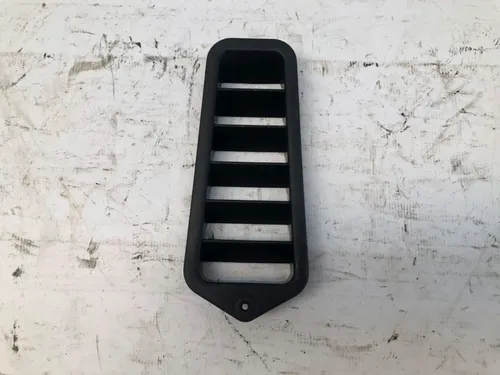 Grade Difusor Direito Bagagito Peugeot 106 Xn 1994 1996