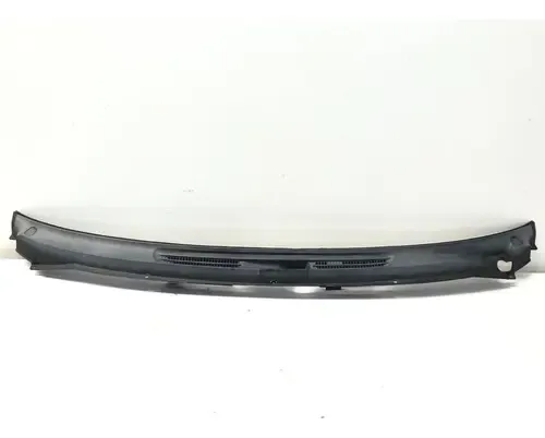 Grade Churrasqueira Para Brisa Volvo V40 2000 2004 Plástico