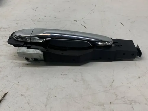 Maçaneta Externa Traseira Esquerda Nissan Versa 2015 2019 Preto Traseira