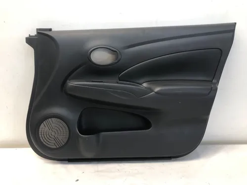 Forro Porta Dianteiro Direito Nissan Versa 2015 2019 Couro