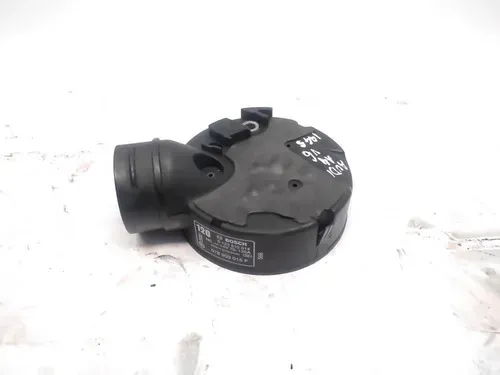 Capa Plástica Alternador Audi A4 2.8 V6 1995