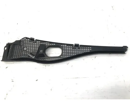 Grade Churrasqueira Direita Para Brisa Duster 2011 2014 Brilhante