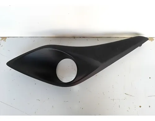 Moldura Milha Esquerdo Yaris Com Furo Original Lj Preto