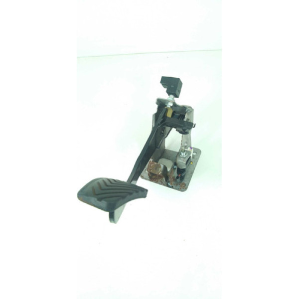 Pedal Embreagem Hyundai Hb20 1.0  2014 /2015