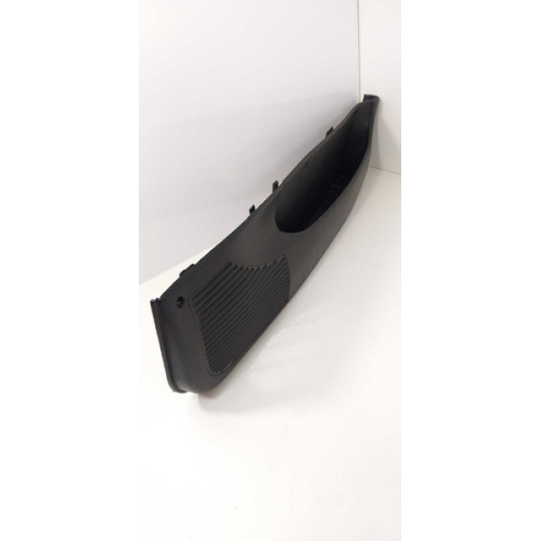 Moldura Porta Lateral Lado Direito Gm Corsa 4 Porta Detalhe