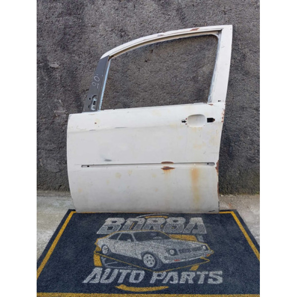 Porta Dianteira Esquerda Fiat Idea Com Friso 2013 Até 2017 Dianteira Esquerda Cinza