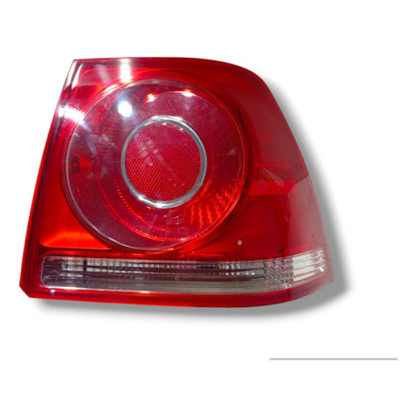 Lanterna Vw Bora Lado Direito Paralelo C/ Detalhe 07/11 Direito/passageiro Vermelho