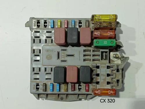 Caixa De Fusíveis Fiat Palio/ Strada/ Siena 04/12 51720438