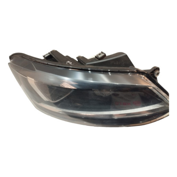 Farol Direito Masc Negra Vw Fox 2015/2019