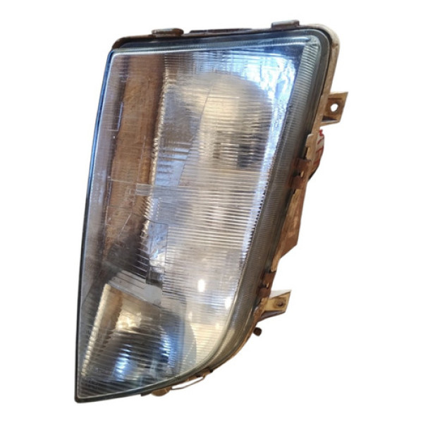 Farol Direito Chevrolet Ômega 1992 A 1996 Detalhe