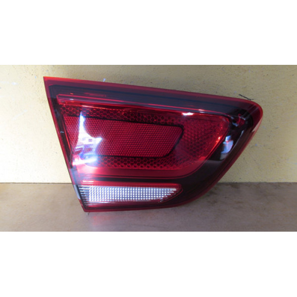 Lanterna Tampa Traseira Chevrolet Cobalt L1953 Esquerdo