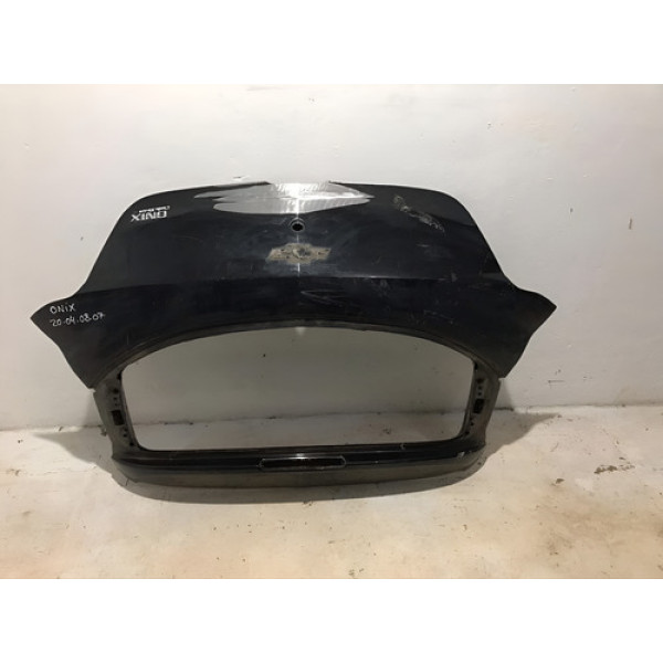 Tampa Traseira Chevrolet Onix  R20040807 Preto