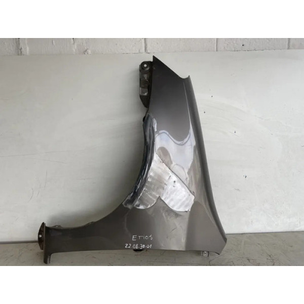 Para Lama Toyota Etios Sem Pisca 22083001