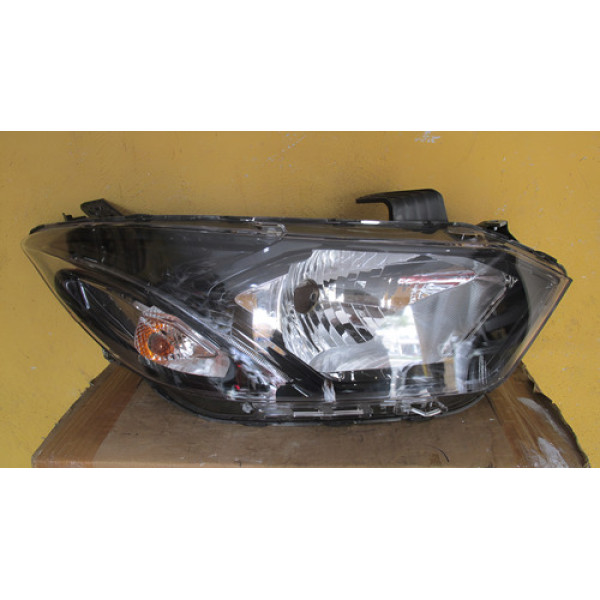 Farol Chevrolet Ônix 2017 Com Led - 111704 Direito