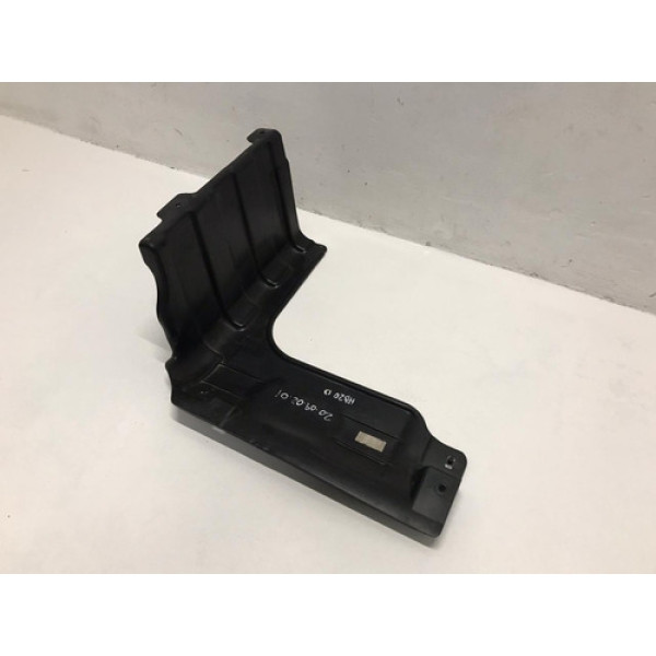 Para Barro Central Hyundai Hb20 L20090201
