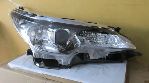 Farol Toyota Hilux Sw4 2016 Sem Xenon 18092151 Direito