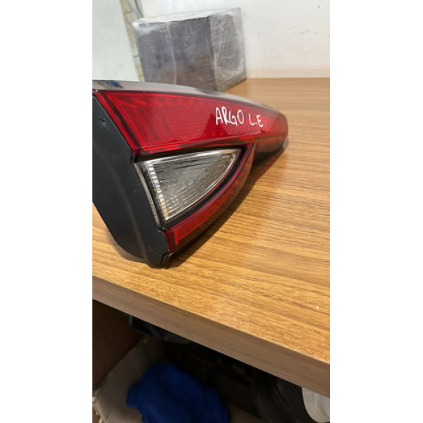 Lanterna Traseira Fiat Argo L.d Esquerdo 2017/2021 49450748 Esquerdo/motorista Vermelho