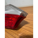 Lanterna Tampa Traseira Esquerda Corolla 2015-2017 C/detales Esquerdo/motorista Vermelho