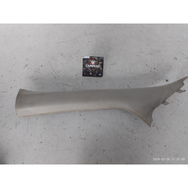 Moldura Esquerda Coluna Parabrisa Nissan Sentra 2008