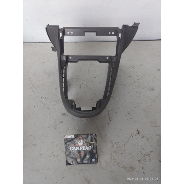 Moldura Console Central Trambulador Nissan Sentra 2008