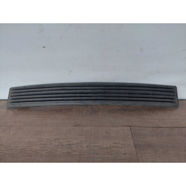 Grade Frontal Superior Volkswagen Kombi 2009