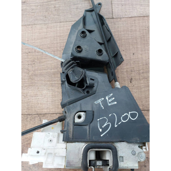 Fechadura Traseira Esquerda Mercedes B200 