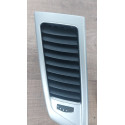 Difusor De Ar Com Moldura Central Cruze 2014 Com Detalhe