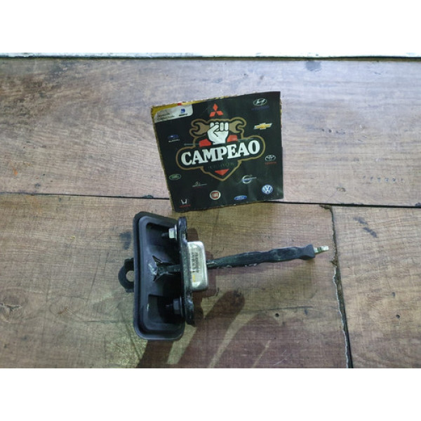 Limitador Da Porta Traseira Esquerda Renault Kwid 2019
