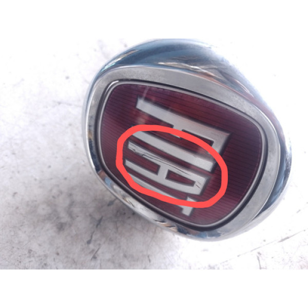 Botão Emblema Tampa Traseira Fiat Punto 1.6 2014 C/detalhe