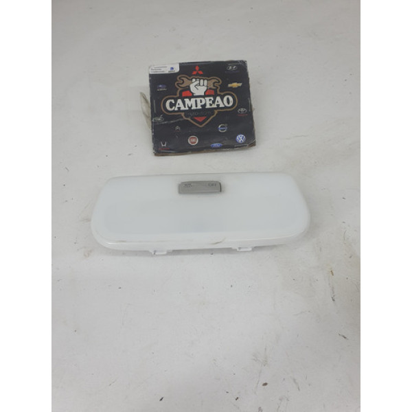Luz Cortesia Central Renault Captur 2019