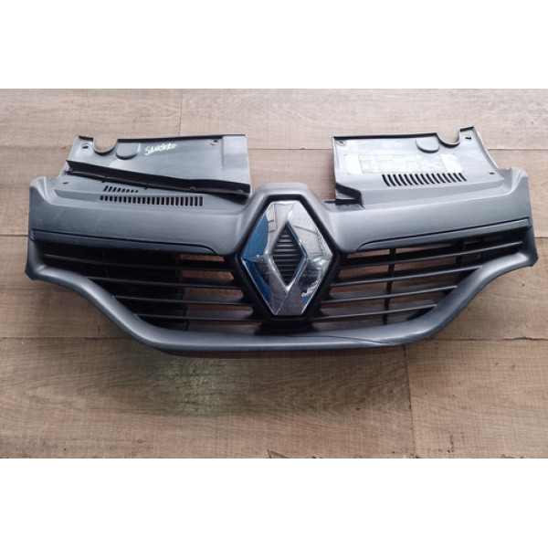 Grade Frontal Para-choque Renault Sandero 2017 C/detalhes