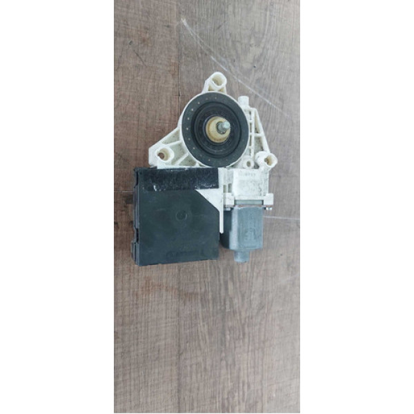 Motor Maquina Vidro Dianteiro Direito Volkswagen Jetta 2008