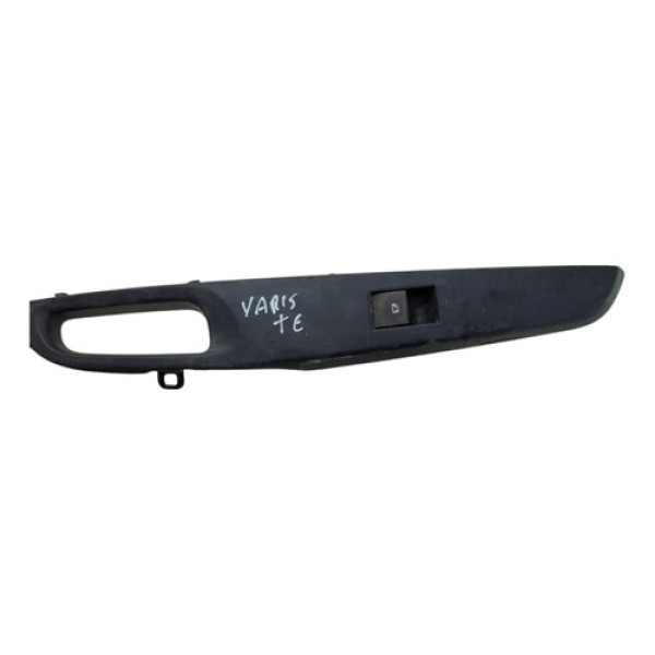 Moldura Botao Vidro Traseiro Esquerdo Yaris 2019  2022
